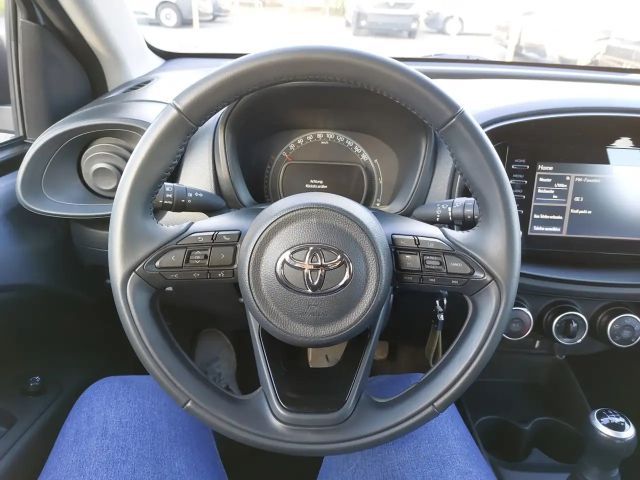 Toyota Aygo X Hatchback Play VVT-i