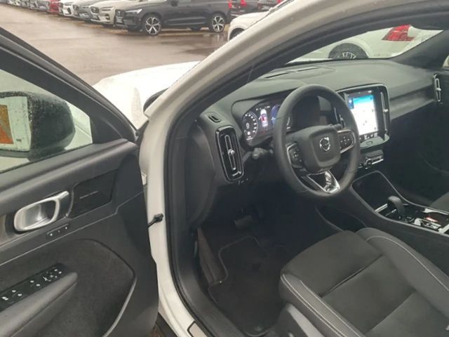Volvo XC40 Dark Plus T5