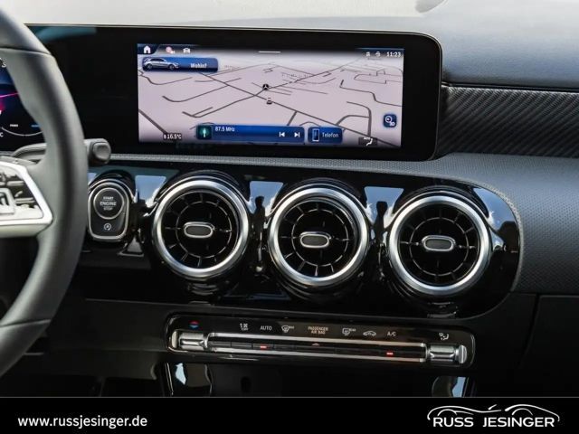 Mercedes-Benz A 200 Progressive