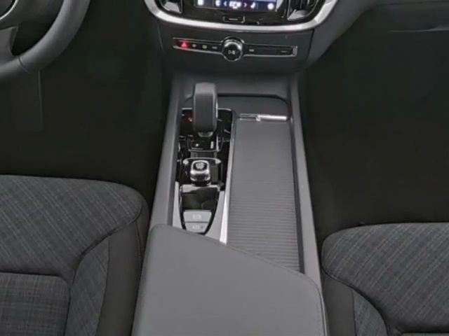 Volvo V60 Core