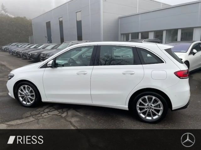 Mercedes-Benz B 250 B 250 e