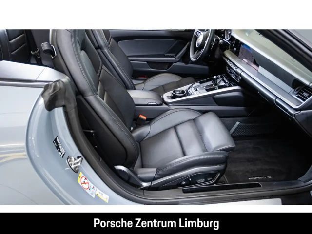 Porsche 992 Cabrio Carrera