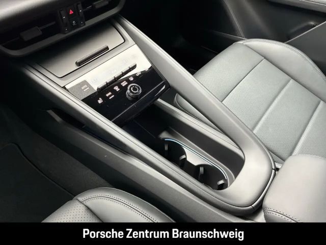 Porsche Macan 4