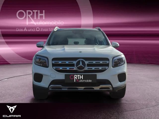 Mercedes-Benz GLB 200 AUTOM+MULTIBEAM+360°KAMERA+AHK+TOTW+PANO