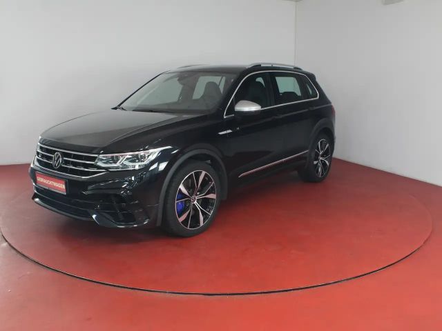 Volkswagen Tiguan 2.0 TSI IQ.Drive