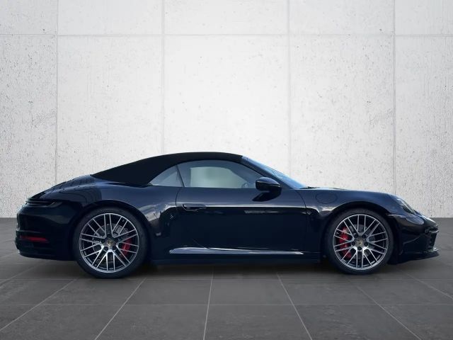 Porsche 992 4S Cabrio Carrera