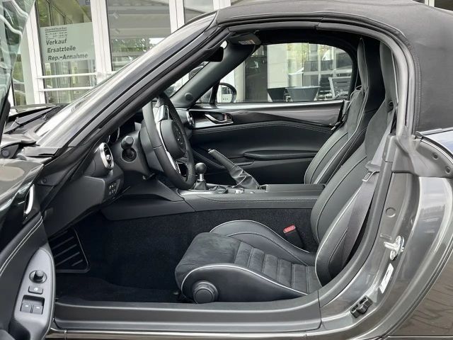 Mazda MX-5 Homura SkyActiv