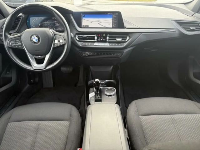 BMW 118 118i Advantage pakket Sedan
