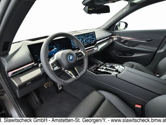 BMW i5 Sedan