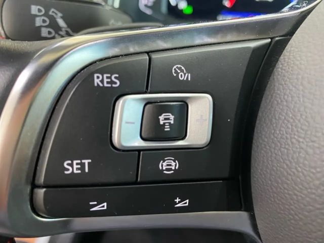 Volkswagen T-Roc 1.5 TSI DSG Sport