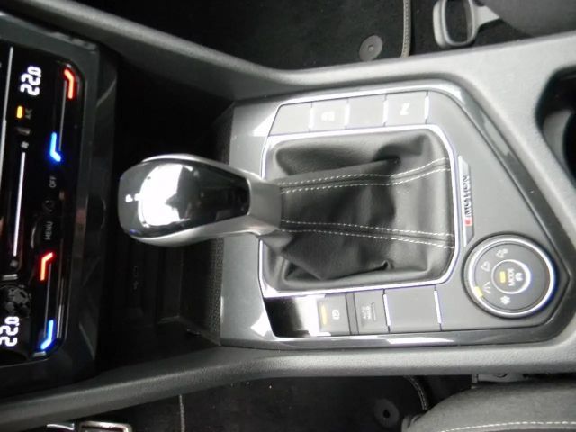 Volkswagen Tiguan DSG R-Line Style