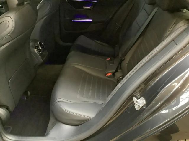 Mercedes-Benz C 180 AMG Line Sedan