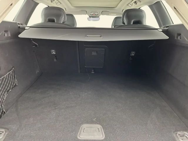 Volvo XC60 Dark Plus