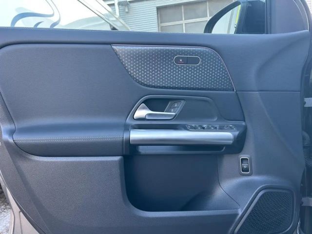 Mercedes-Benz GLA 200 GLA 200 d