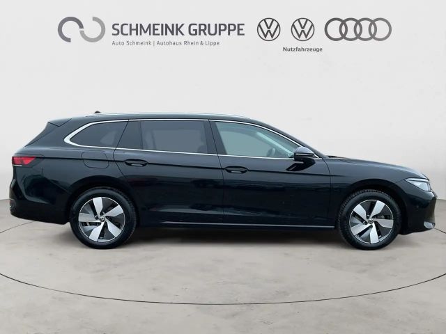Volkswagen Passat 1.5 eTSI Business DSG