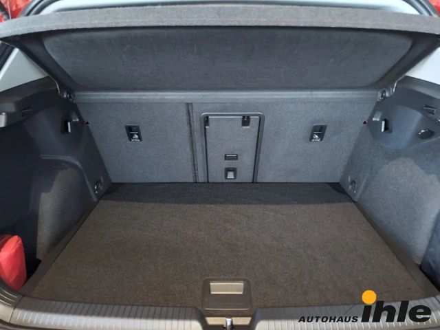 Volkswagen Golf DSG Golf VIII IQ.Drive Style