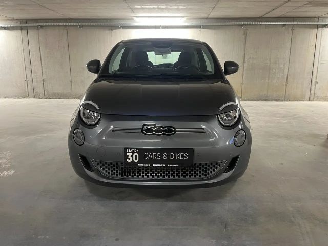 Fiat 500e 42 kWh