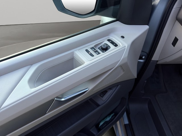 Volkswagen Multivan Life T7