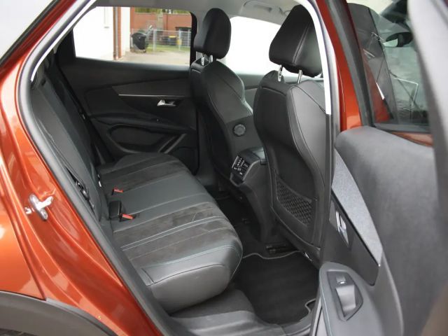 Peugeot 3008 Crossway EAT8 PureTech