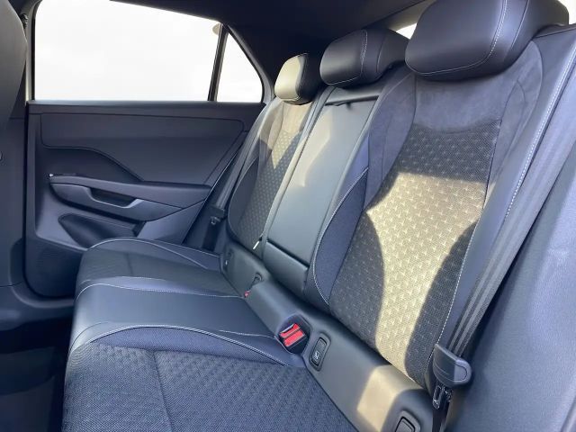 Volkswagen T-Roc 1.5 eTSI DSG R-Line Style