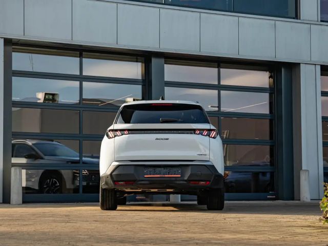 Peugeot 5008 MHEV | 136 PK AT | 7-zit | Pano dak | 360° Came...