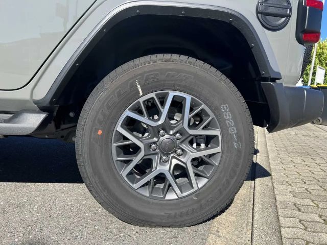 Jeep Wrangler Sahara