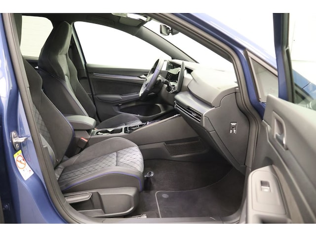 Volkswagen Golf 2.0 TDI DSG Golf VIII R-Line