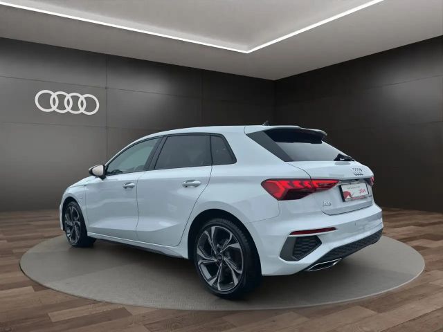 Audi A3 Hybride S-Line Sedan Sportback