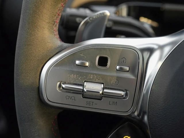 Mercedes-Benz A 35 AMG 4MATIC AMG Line