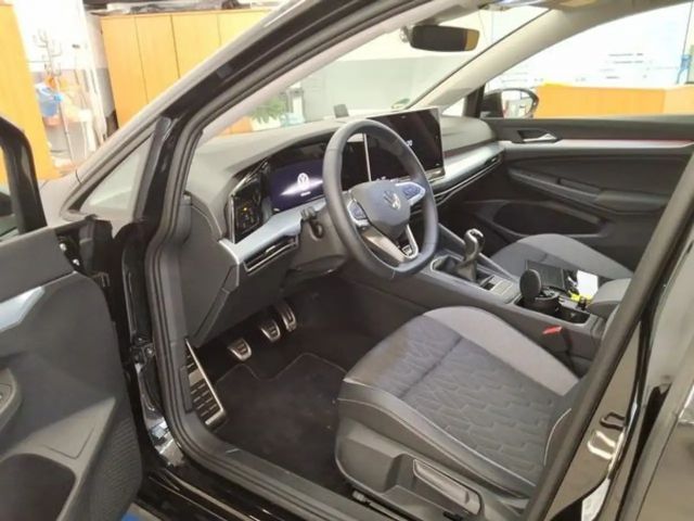 Volkswagen Golf 1.5 TSI Variant