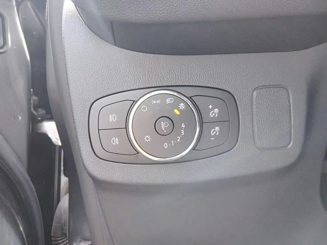 Ford Puma EcoBoost Titanium