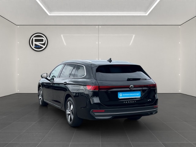 Volkswagen Passat 1.5 eTSI Business DSG Variant