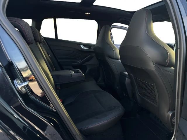 Ford Focus ST Line Wagon