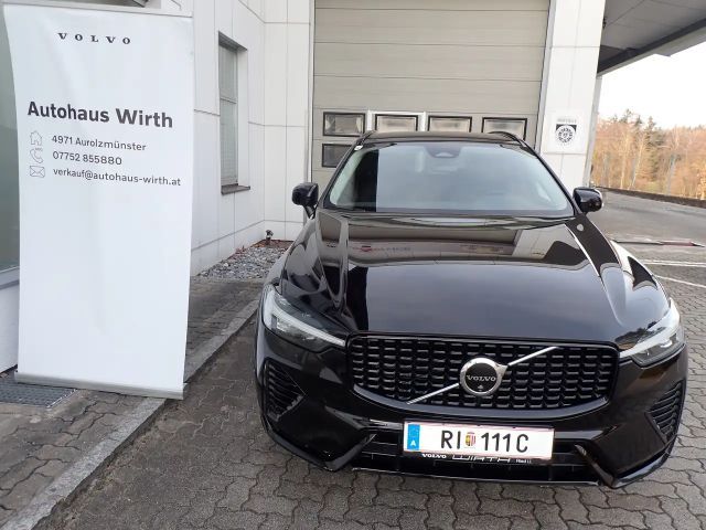 Volvo XC60 AWD Dark Plus