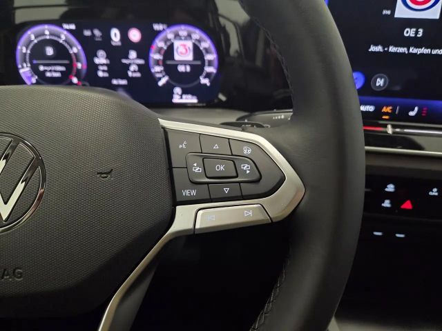 Volkswagen Golf Business DSG Variant