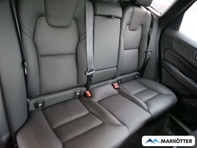 Volvo XC60 AWD Dark Plus