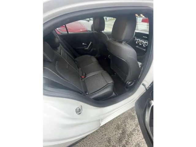 Mercedes-Benz A 180 Hatchback