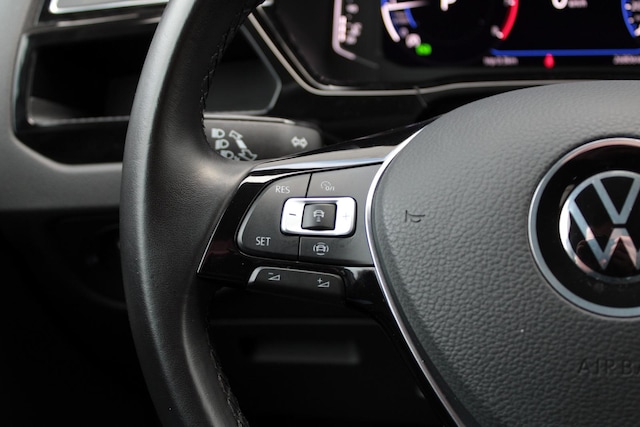 Volkswagen Touran DSG R-Line