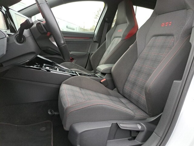 Volkswagen Golf 2.0 TSI DSG GTI