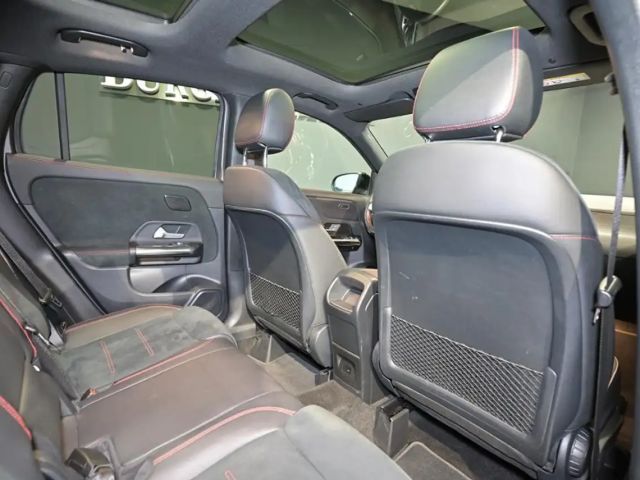 Mercedes-Benz GLA 250 AMG Line