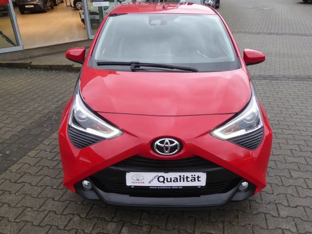 Toyota Aygo Hatchback Play Team D X-play