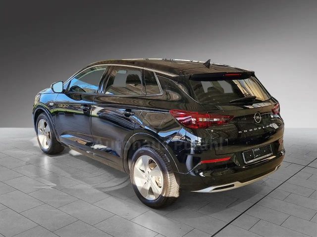 Opel Grandland X alle Extras LED Radar Leder