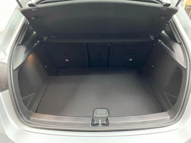 Mercedes-Benz A 200 AMG Line