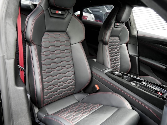 Audi RS e-tron GT Performance Quattro