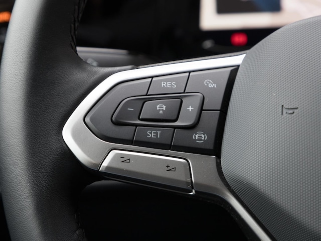 Volkswagen Golf 1.5 TSI Golf VIII Move