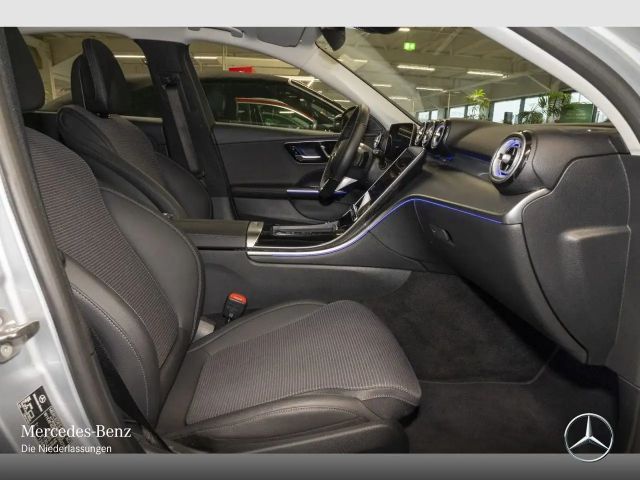 Mercedes-Benz C 200 4MATIC AVANTGARDE Sedan