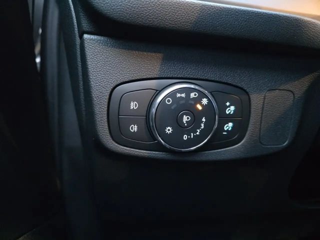 Ford Focus 1,0 125PS ACC/Kamera/LED/Navi/Winterp.     **