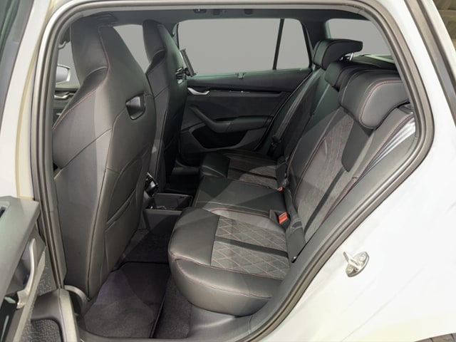 Skoda Octavia 2.0 TSI Combi Lounge RS