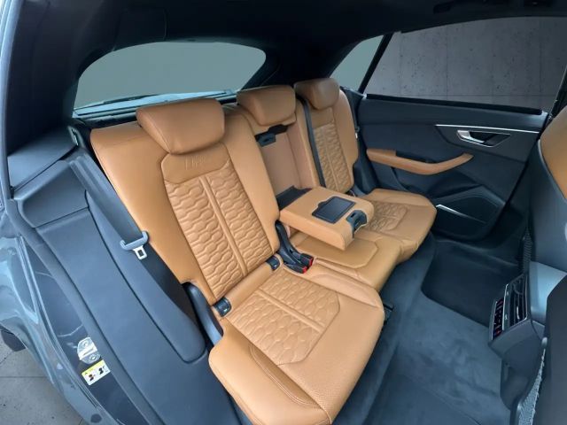 Audi RS Q8 Performance