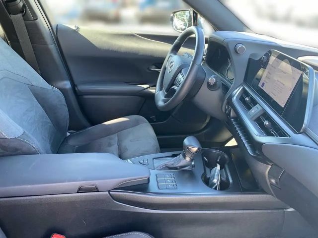 Lexus UX 250h Style Edition